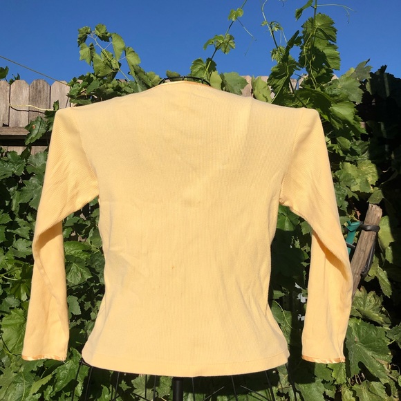 Eddie Bauer pastel yellow ribbed long sleeve shirt - Picture 2 of 8